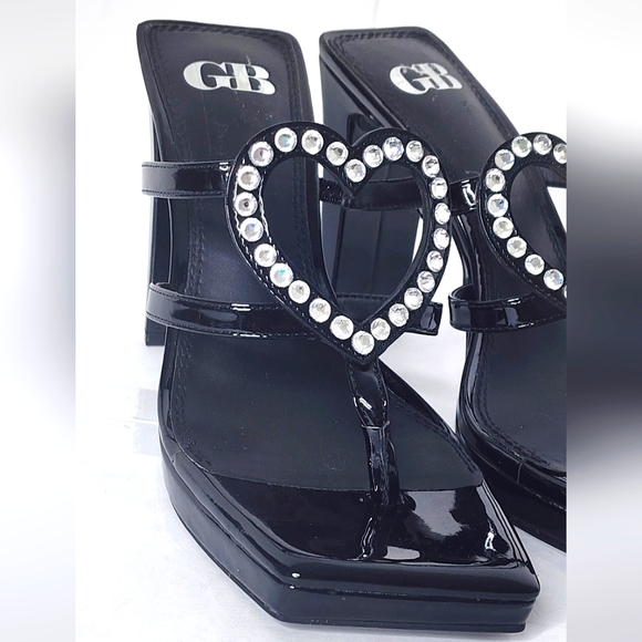 Gianni Bini Heart Break Black Patent Leather Heels Size 8 - Picture 3 of 8